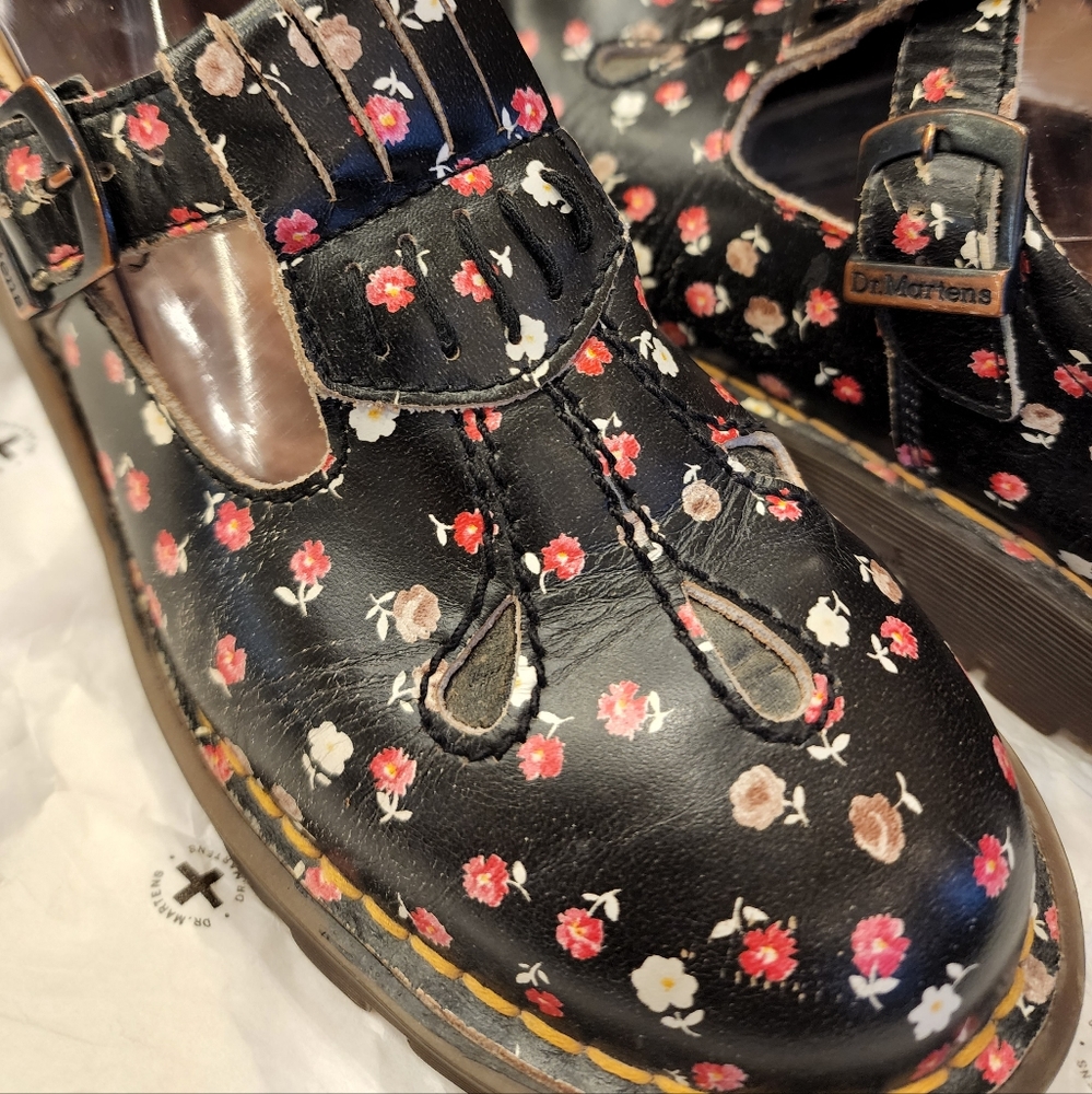Vintage 80s Dr. Martens Mary Jane - Picture 5 of 11